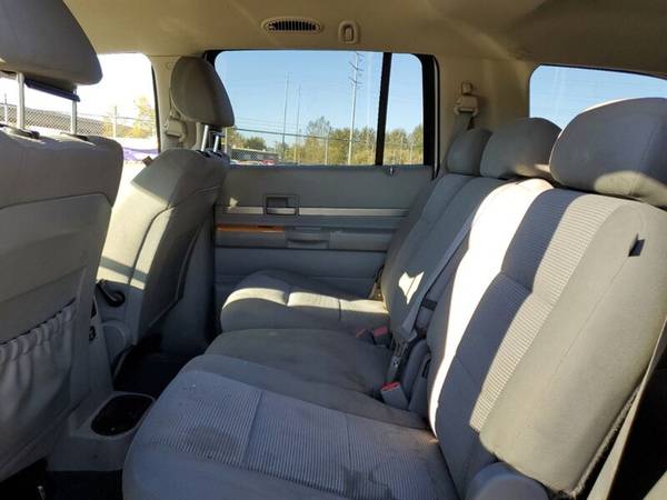 4WD 3RD SEAT READY FOR WINTER - cars & trucks - by dealer - vehicle... for sale in Bothell, WA – photo 14