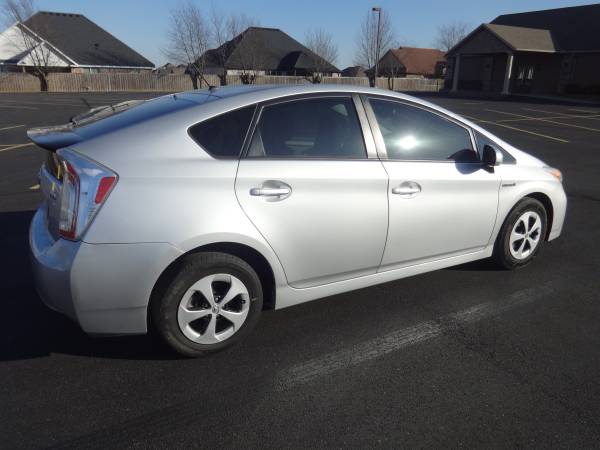 2012 TOYOTA PRUIS THREE - cars & trucks - by dealer - vehicle... for sale in Springdale, AR – photo 9