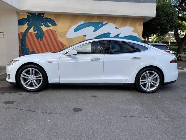 2015 Tesla Model S 60 Sedan 4D YOU CAN FEEL IT, ITS ELECTRIC!!! -... for sale in Honolulu, HI – photo 5