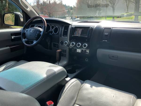2010 Toyota Sequoia Platinum 4WD - Clean title, DVD, Navi, Loaded for sale in Kirkland, WA – photo 17