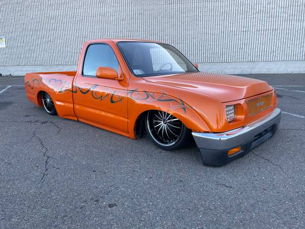 1996 Toyota Tacoma bagged and bodied show truck for sale in El Cajon, CA – photo 2