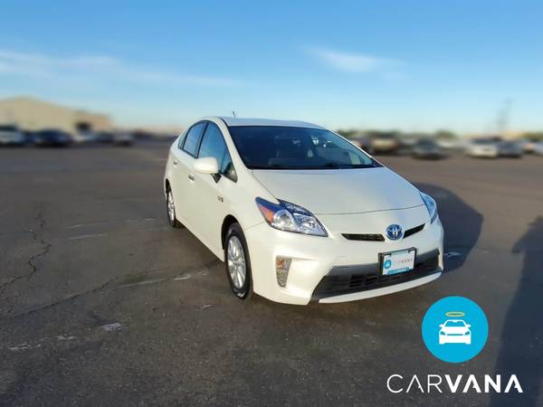 2014 Toyota Prius Plugin Hybrid Hatchback 4D hatchback White -... for sale in Washington, District Of Columbia – photo 16