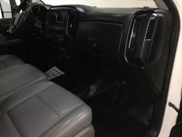 2015 Chevrolet 3500 HD DRW 6.6L Diesel Crew Cab Flatbed - cars &... for sale in Arlington, LA – photo 14