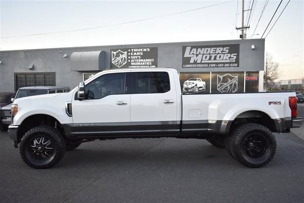2017 FORD F350 LARIAT SUPER DUTY DUALLY 4X4 LIFTED DIESEL 37K LOADED... for sale in Gresham, OR – photo 2