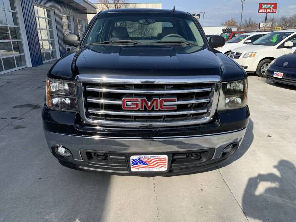 2012 GMC Sierra SLE Z71 Crew Cab 4x4 - - by for sale in Grand Forks, ND – photo 3