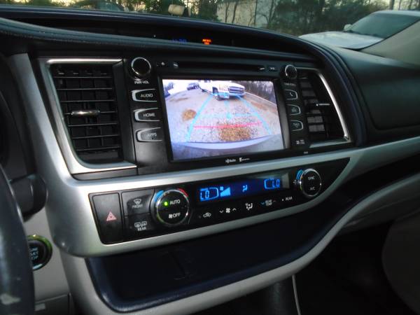 2014 Toyota Highlander XLE AWD ( Seats 8 ) Leather DVD GPS * WE... for sale in Hickory, TN – photo 9