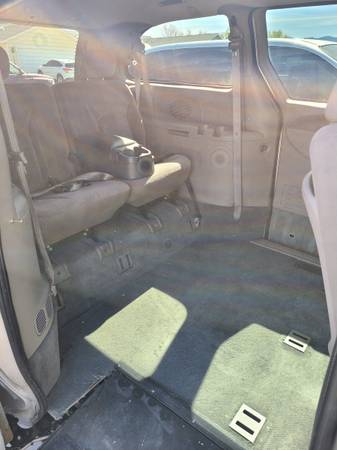 Wheelchair Accessible 2001 Dodge Grand Caravan EX for sale in Fernley, NV – photo 4