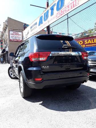 2011 Jeep Grand Cherokee Laredo 4WD LOWEST PRICES AROUND! for sale in Brooklyn, NY – photo 3