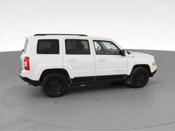 2016 Jeep Patriot Sport SUV 4D suv White - FINANCE ONLINE - cars &... for sale in Phoenix, AZ – photo 12