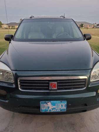 2005 Saturn Relay Minivan - cars & trucks - by owner - vehicle... for sale in Norman, OK – photo 2