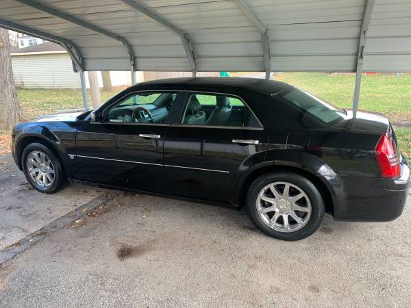 2005 Chrysler 300C - cars & trucks - by owner - vehicle automotive... for sale in Lisle, IL – photo 2