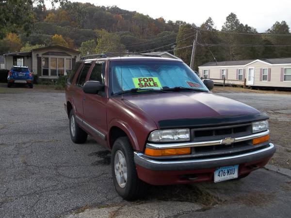 2001 Chevy Blazer LS 4X4 for sale in Beacon Falls, CT – photo 2
