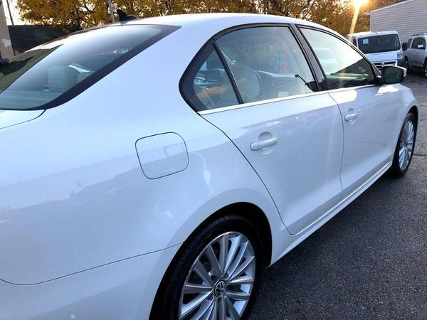 2011 Volkswagen Jetta SEL Premium Auto w/CWP/SULEV CALL OR TEXT... for sale in Cleveland, OH – photo 12