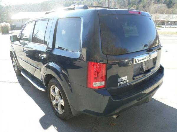 2012 Honda Pilot EX-L 4WD 5-Spd AT with DVD - cars & trucks - by... for sale in Springfield, VT – photo 4