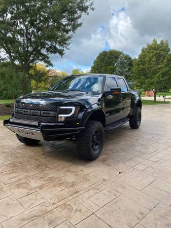 Ford F 150 Raptor - cars & trucks - by owner - vehicle automotive sale for sale in St. Charles, IL – photo 3