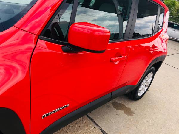 2018 Jeep Renegade Latitude Low Miles 15k! - - by for sale in Bellevue, NE – photo 22