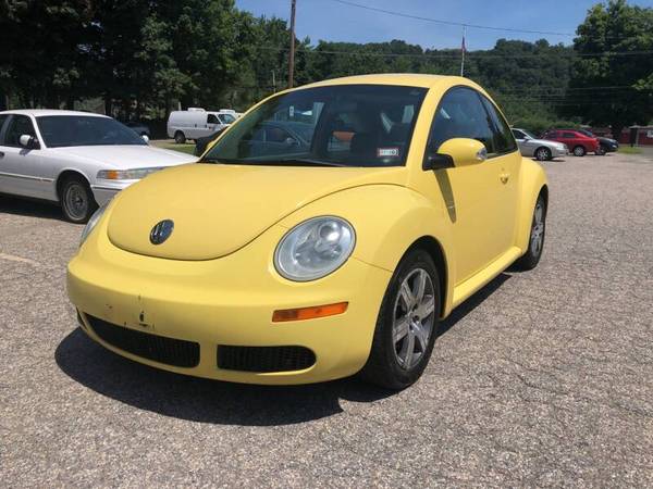 2006 VW BEETLE 5 SPEED ICE COLD AC - - by dealer for sale in Danbury, NY – photo 2