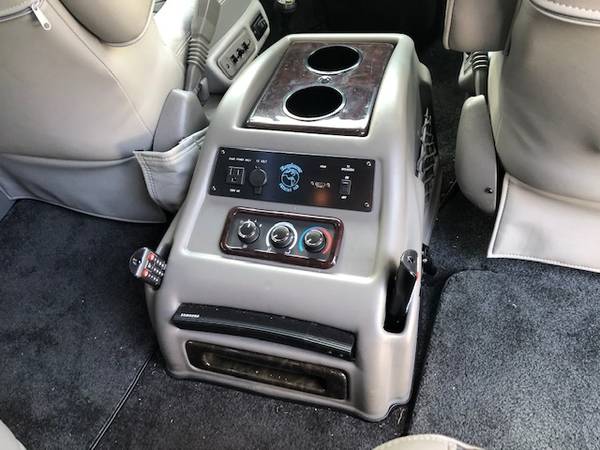2017 GMC 2500 Conversion Van 9 Pax Quigley 4X4 15k Mi. Mint for sale in SAINT PETERSBURG, FL – photo 21