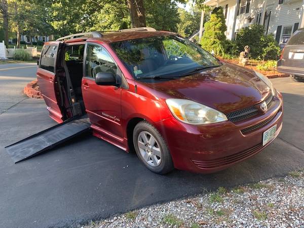 TOYOTA HANDICAP WHEELCHAIR VAN - cars & trucks - by owner - vehicle... for sale in Nashua, CT – photo 4
