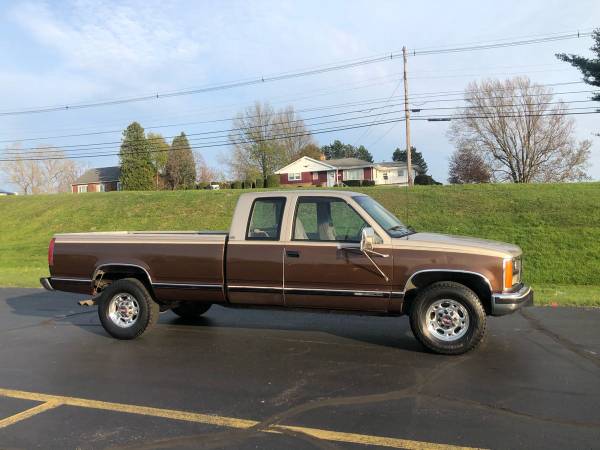 1988 GMC SIERRA 3500 SLE no rust 9900 - - by dealer for sale in Evans City, PA – photo 3
