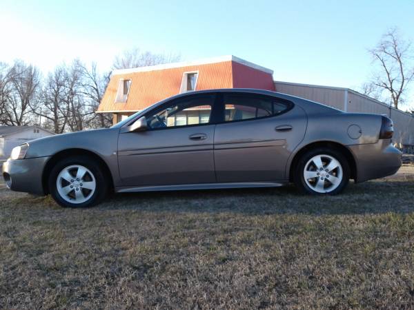 2006 Pontiac Grand Prix - cars & trucks - by owner - vehicle... for sale in Fayetteville, AR – photo 4