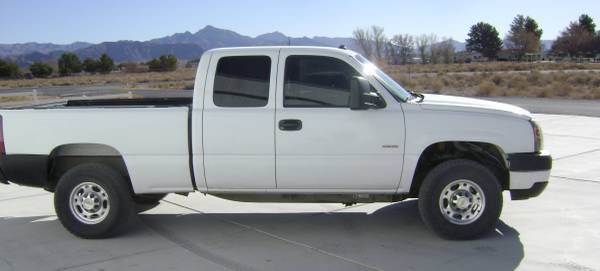 2003 Chevy Duramax truck - cars & trucks - by owner - vehicle... for sale in Jean, NV – photo 4
