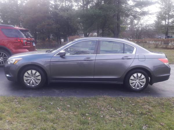 2009 Honda Accord ONE-Owner Car!!!! - cars & trucks - by owner -... for sale in Cheshire, CT – photo 2