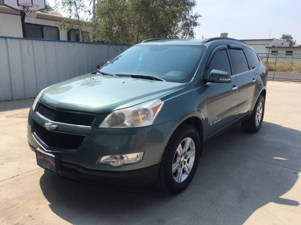 09 Chevrolet Traverse - cars & trucks - by dealer - vehicle... for sale in Amarillo, TX – photo 3