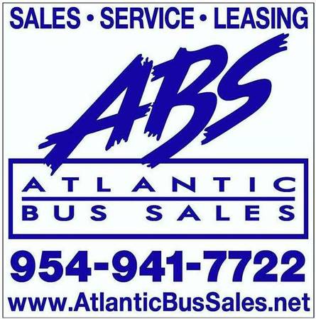 2003 Bus Glaval Ford Gas/Non-CDL/ 14 passenger for sale in Pompano Beach, FL – photo 2