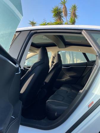 2014 Tesla Model S 60 Orig Owner, Low Miles - cars & trucks - by... for sale in Playa Del Rey, CA – photo 9