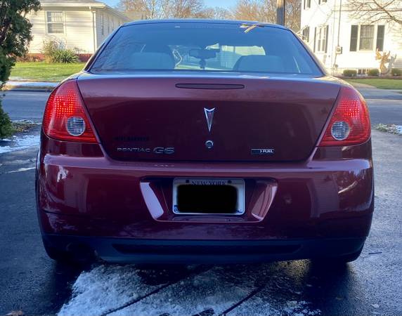 2010 Pontiac G6 - 1 OWNER - cars & trucks - by owner - vehicle... for sale in Geneva, NY – photo 2