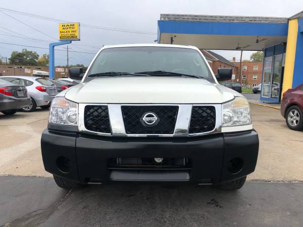 2006 Nissan Titan XE Crew Cab 2WD - 117,000 Miles - for sale in Toledo, OH – photo 2