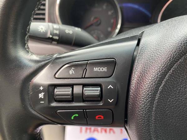 2016 Kia Sedona LX Minivan 4D Family Owned! Financing! - cars &... for sale in Fremont, NE – photo 21