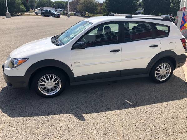 2004 Low Mile Pontiac Vibe - cars & trucks - by dealer - vehicle... for sale in Yorkville, IL – photo 3