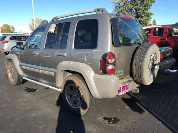 2005 Jeep Liberty 4x4 4WD Renegade SUV - cars & trucks - by dealer -... for sale in Coeur d'Alene, MT – photo 4