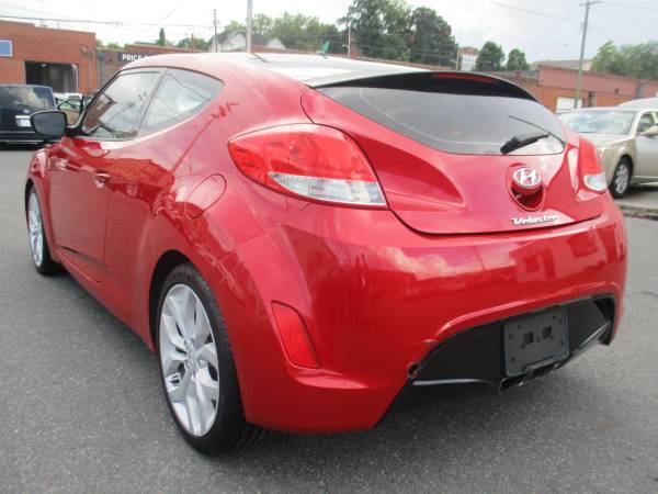 2013 Hyundai Veloster Base **3dr/Sunroof/Cold AC & Clean Title** -... for sale in Roanoke, VA – photo 7