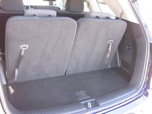 2020 Kia Sorento LX Third Row Seating For 7 Only 2, 000 Miles Like for sale in Fortuna, CA – photo 10