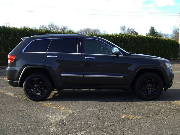 ► 2011 JEEP GRAND CHEROKEE LIMITED - 4WD, V6, NAVI, PANO ROOF, MORE... for sale in East Windsor, NH – photo 2
