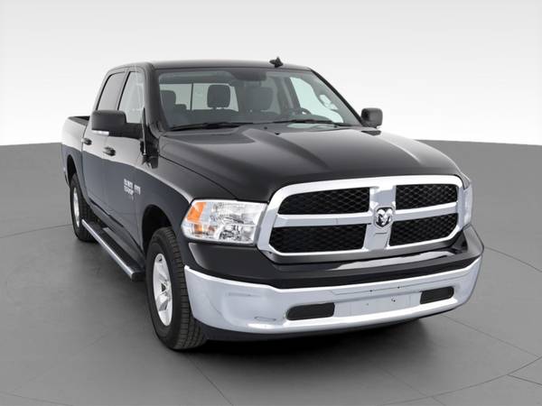 2020 Ram 1500 Classic Crew Cab SLT Pickup 4D 5 1/2 ft pickup Black -... for sale in Dade City, FL – photo 16