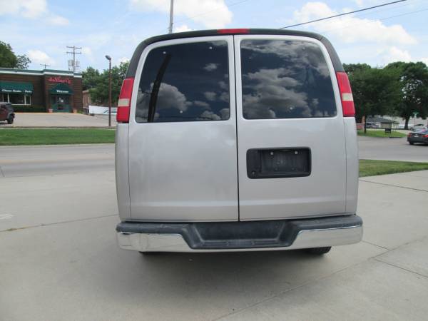 2008 CHEVROLET EXPRESS G3500 - - by dealer - vehicle for sale in Lincoln, NE – photo 7