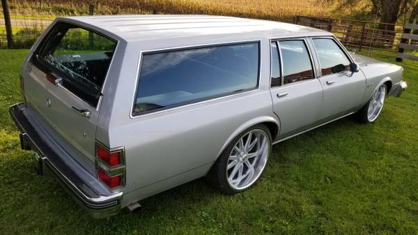 1987 Buick Lesabre Estate Wagon Original Super Clean One Owner for sale in Grinnell, IA