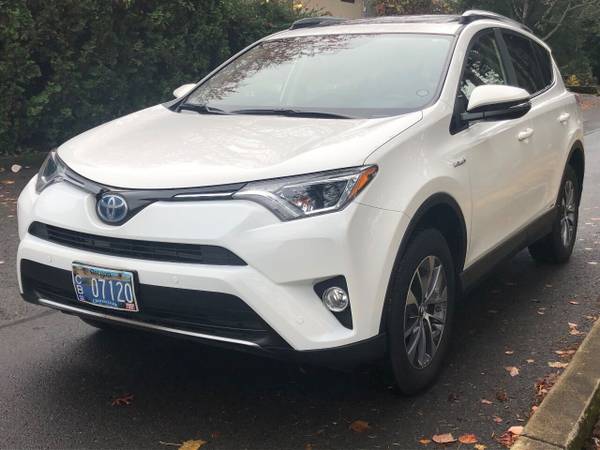2018 Toyota RAV4 Hybrid ford toyota dodge mazda kia chevrolet mazda... for sale in Portland, OR – photo 23