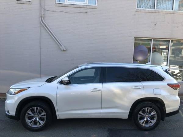 2015 Toyota Highlander - - by dealer - vehicle for sale in Arlington, District Of Columbia – photo 6