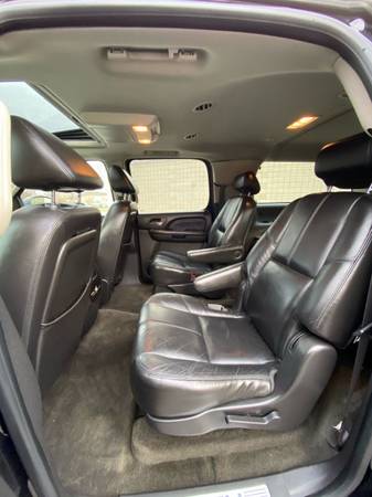 2008 GMC YUKON XL DENALI - cars & trucks - by owner - vehicle... for sale in Trumbull, NY – photo 10