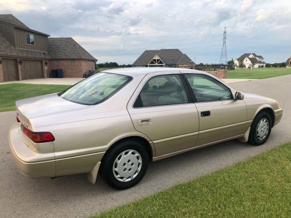 1997 Toyota Camry Very Clean car!!! for sale in Owasso, OK – photo 4