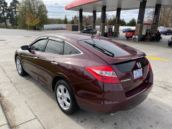 2012 Honda Crosstour Ex-L - cars & trucks - by owner - vehicle... for sale in High Point, NC – photo 4