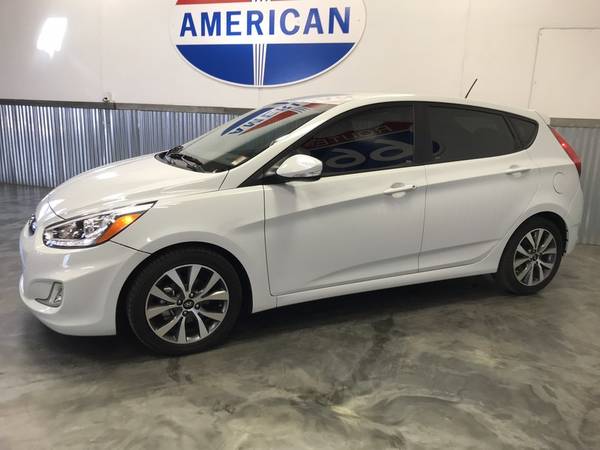 2017 HYUNDAI ACCENT SE ONLY 17,086 MILES!! 1 OWNER!! PERFECT CARFAX!!! for sale in Norman, KS – photo 3