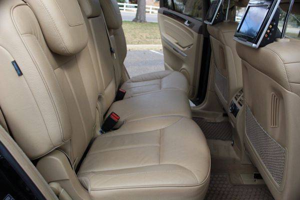 2011 Mercedes-Benz GL 550 3rd Row Seating 3rd Row Seating - Over 500... for sale in Longmont, CO – photo 19