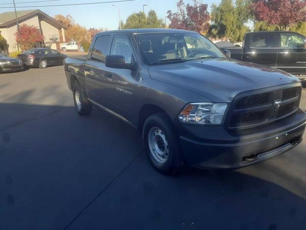 2012 Ram 1500 ST 4x4 4.7 LITER ONLY 27855 MILES - cars & trucks - by... for sale in Redding, CA – photo 2