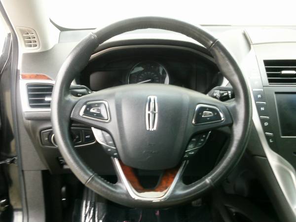 2014 Lincoln MKZ Hybrid-ONLY 58k miles! RUNS AND DRIVES PERFECT! for sale in Silvis, IA – photo 18